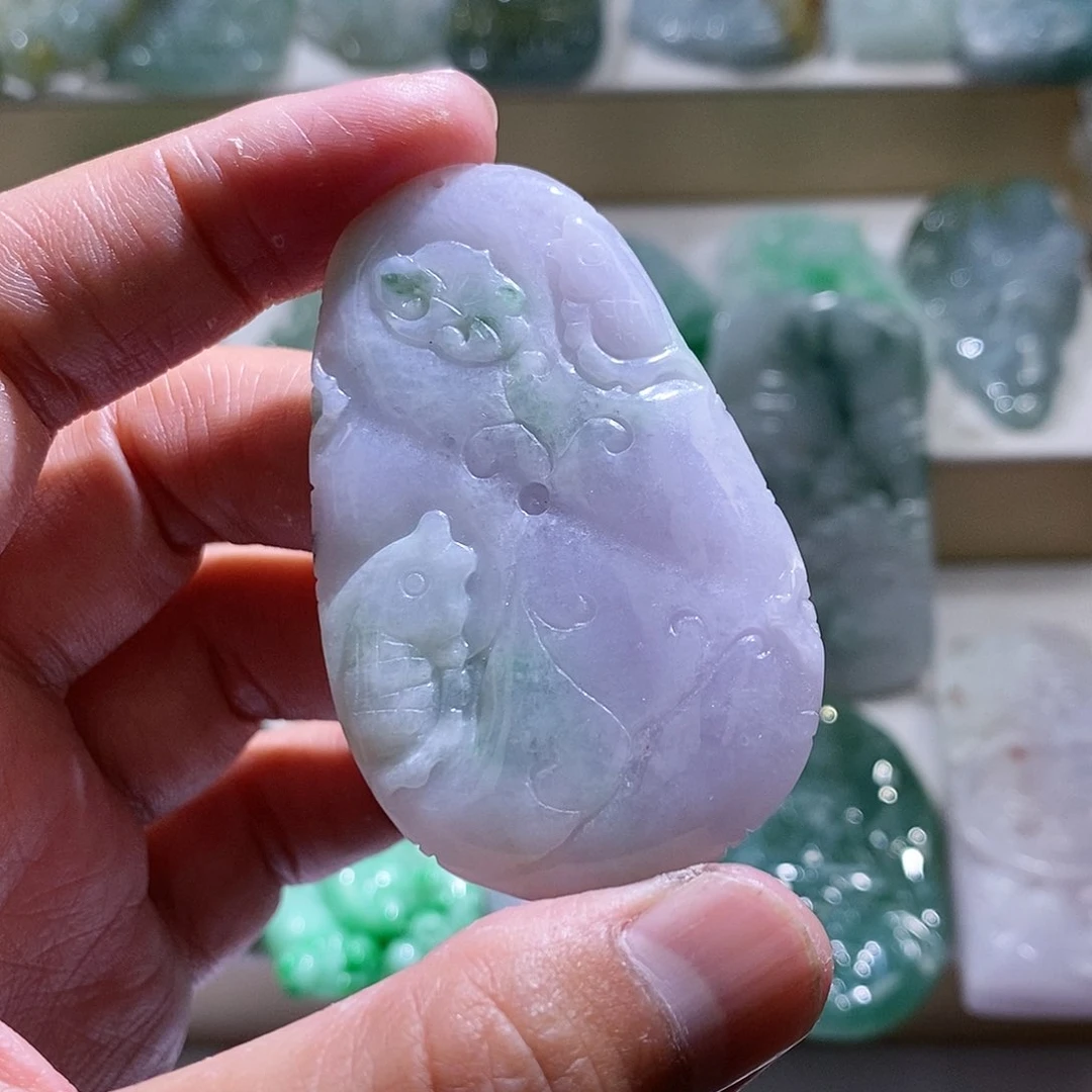 【闪购商品】翡翠颈饰未镶嵌荷叶鱼