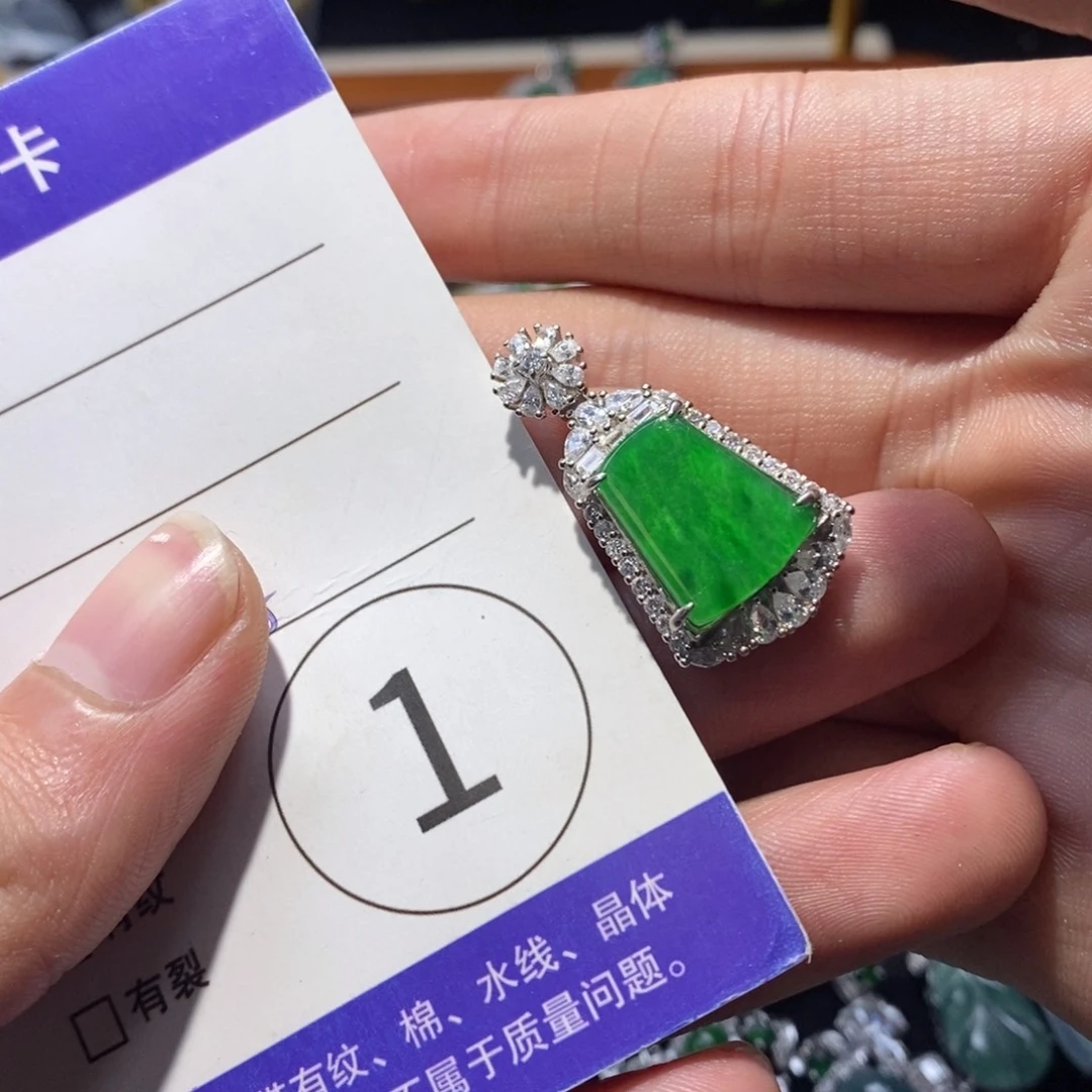 ****翡翠银S925镶嵌颈饰两单