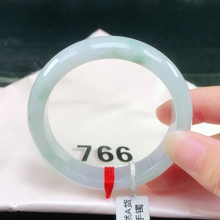 未镶嵌手镯翡翠翡翠手镯