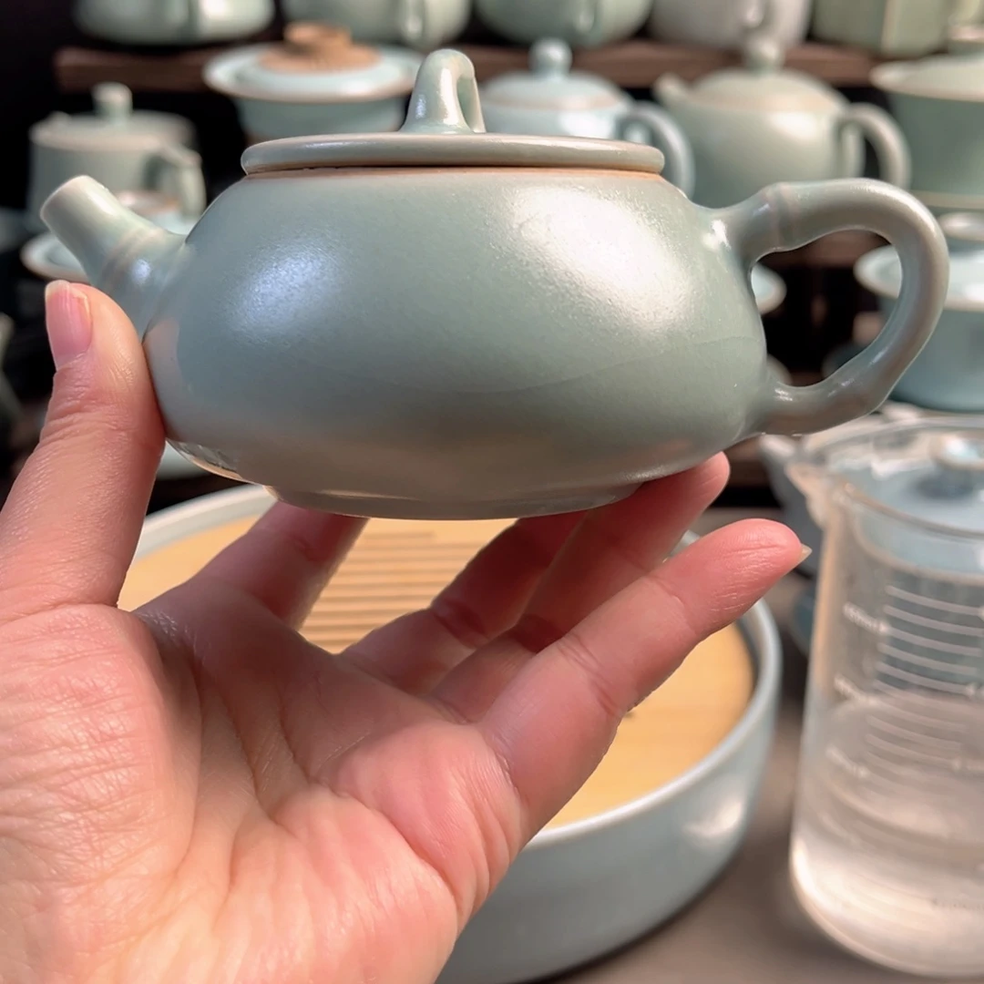 摆件陶瓷仿古釉扁竹节石瓢壶
