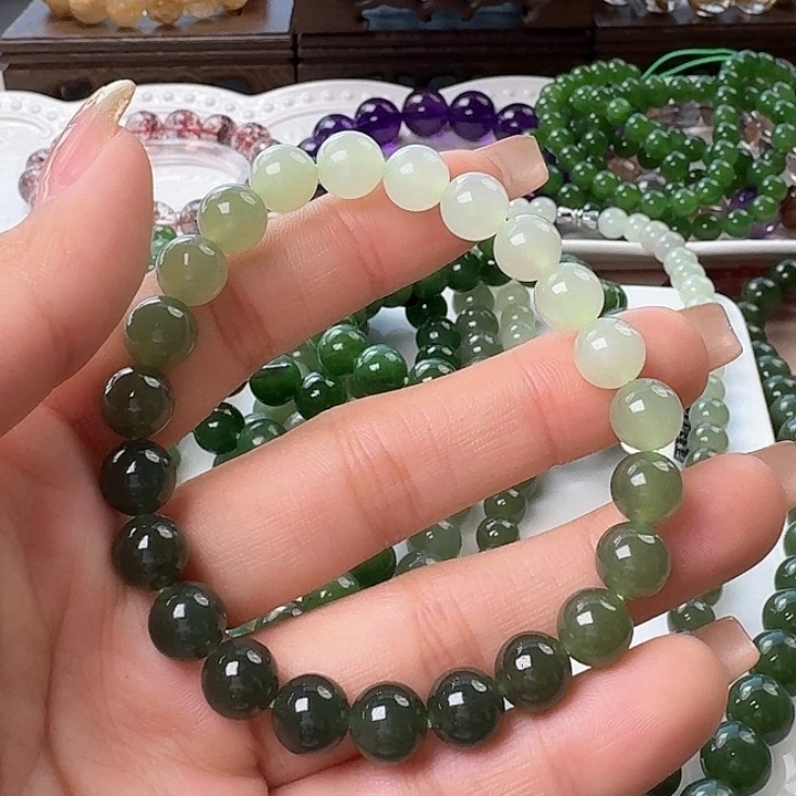 和田玉（碧玉）颈饰未镶嵌