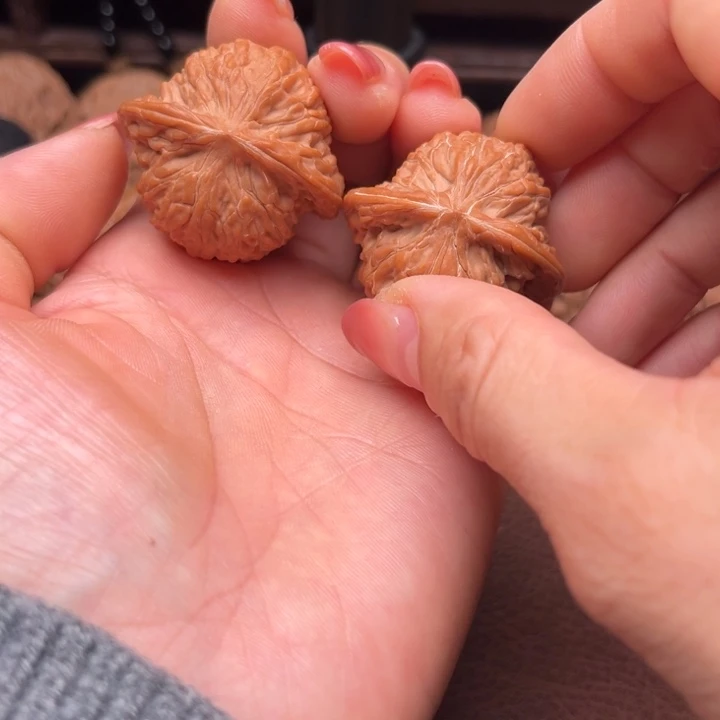 文玩核桃吊坠磨盘