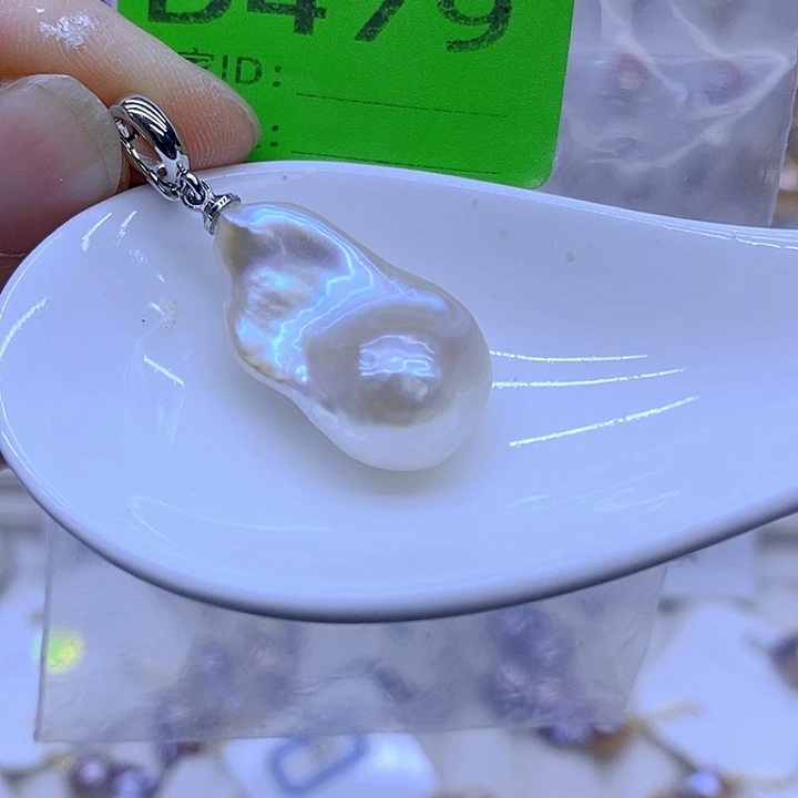 颈饰未镶嵌淡水珍珠