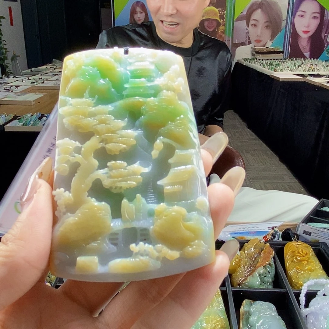 颈饰未镶嵌翡翠翡翠