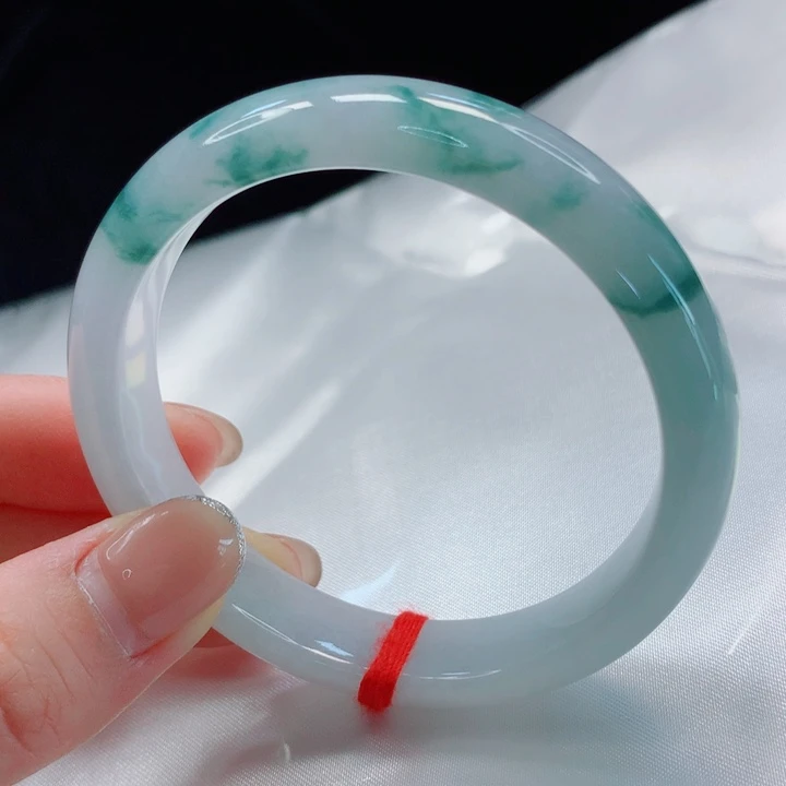 翡翠未镶嵌手镯56圈口