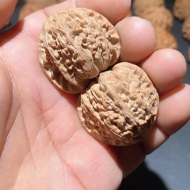 吊坠文玩核桃三角白