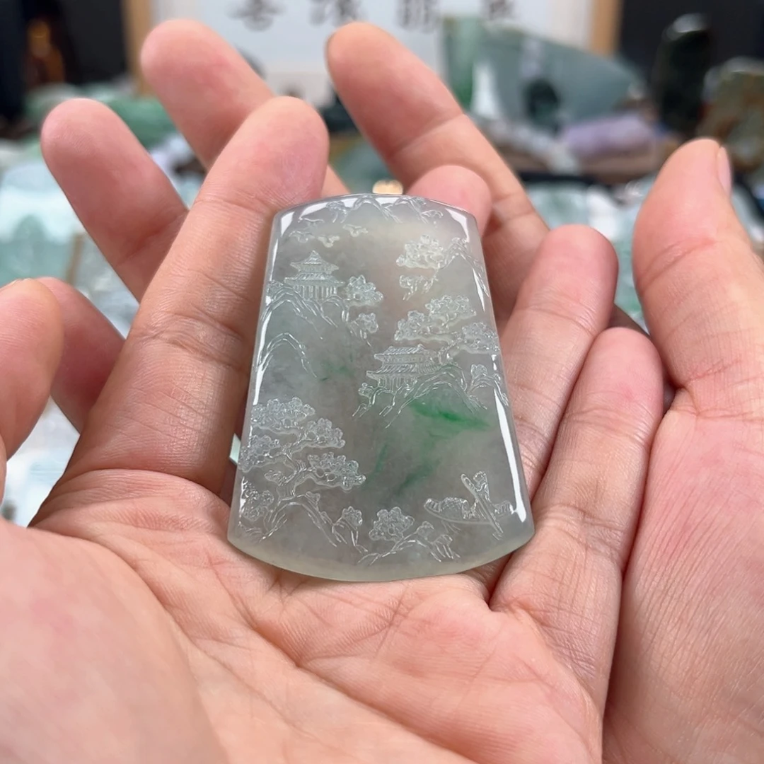 翡翠未镶嵌颈饰山水牌缅甸天然翡翠A货正冰飘绿