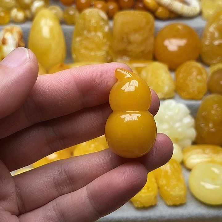 琥珀颈饰未镶嵌琥珀蜜蜡吊坠