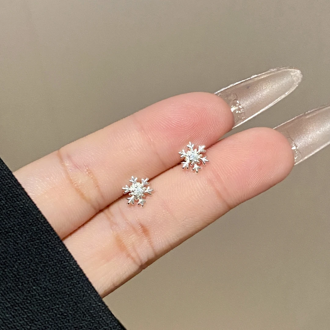 足银合成锆石耳饰 精致温柔设计小众设计螺丝钉雪花耳钉A3339
