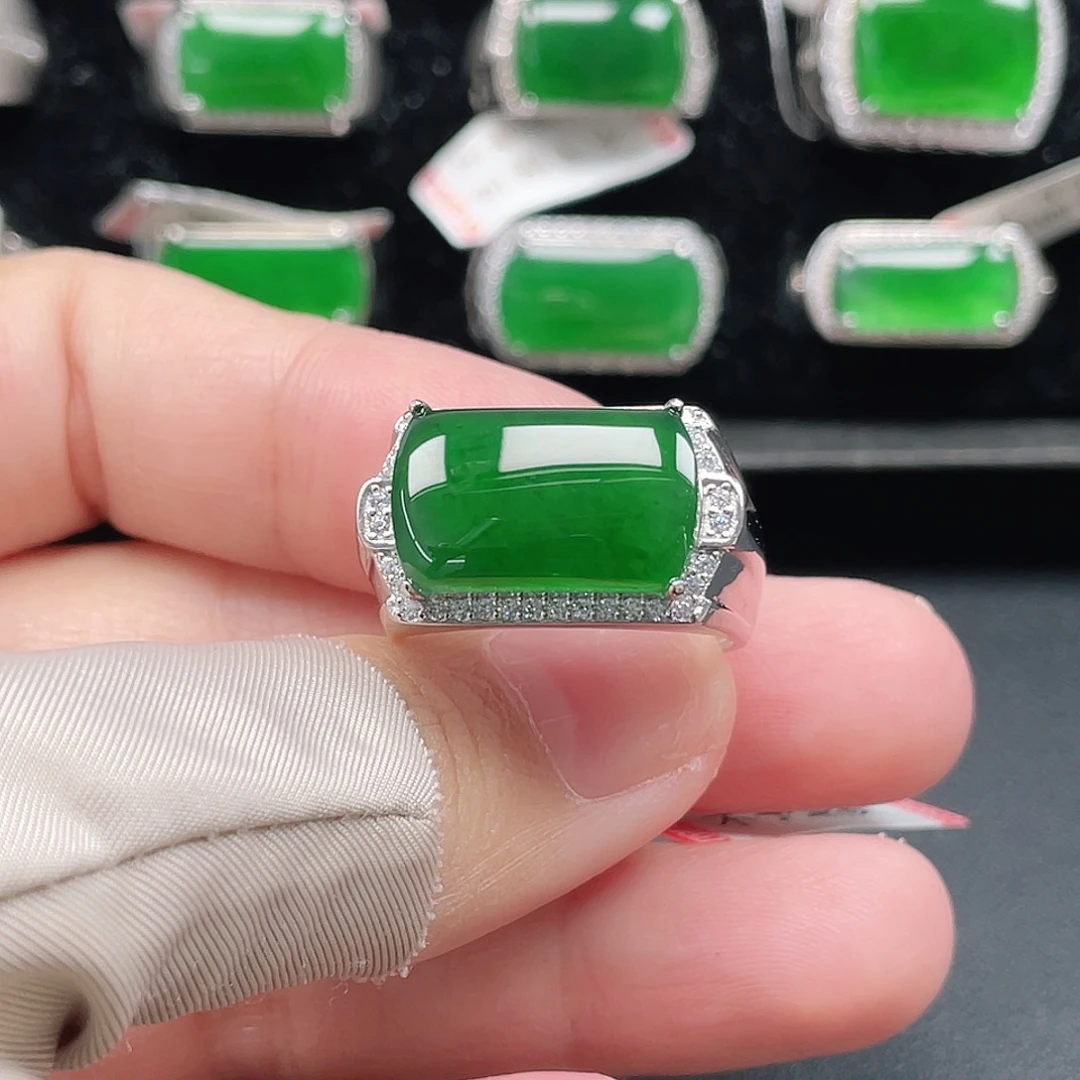 翡翠银S925镶嵌戒指天然A货翡翠没运费4199