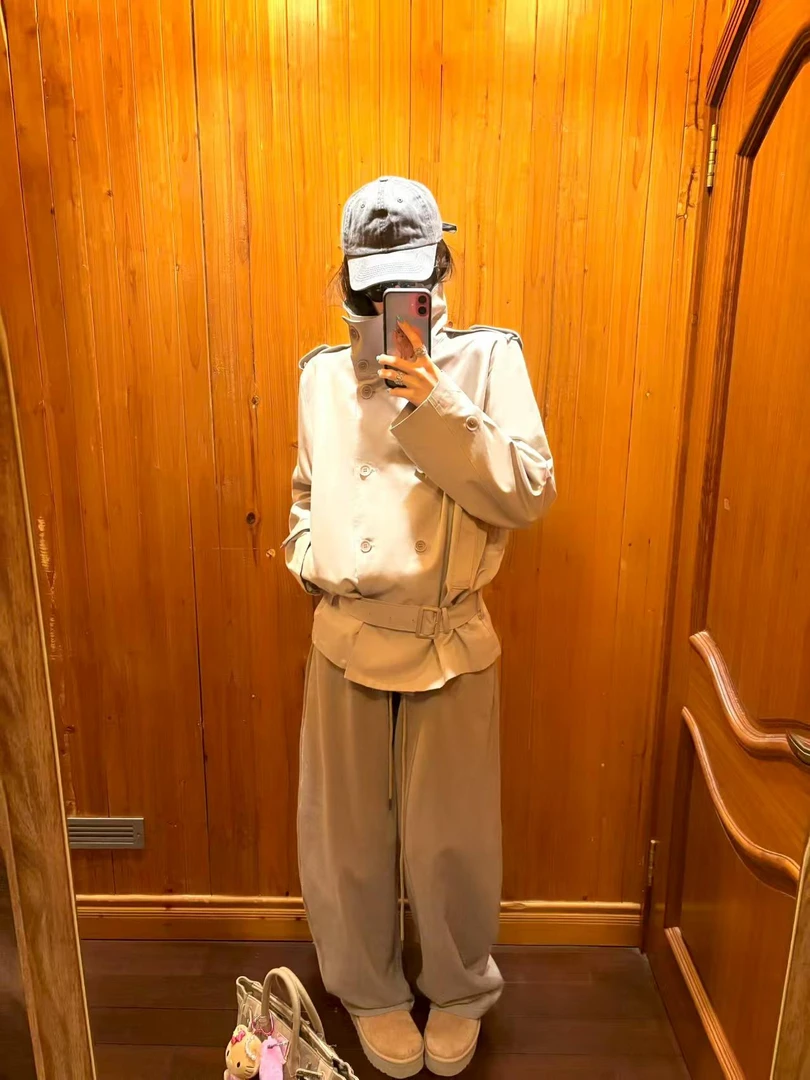 2025新款韩系高级感灰色立领风衣外套女秋季设计感宽松阔腿裤子潮