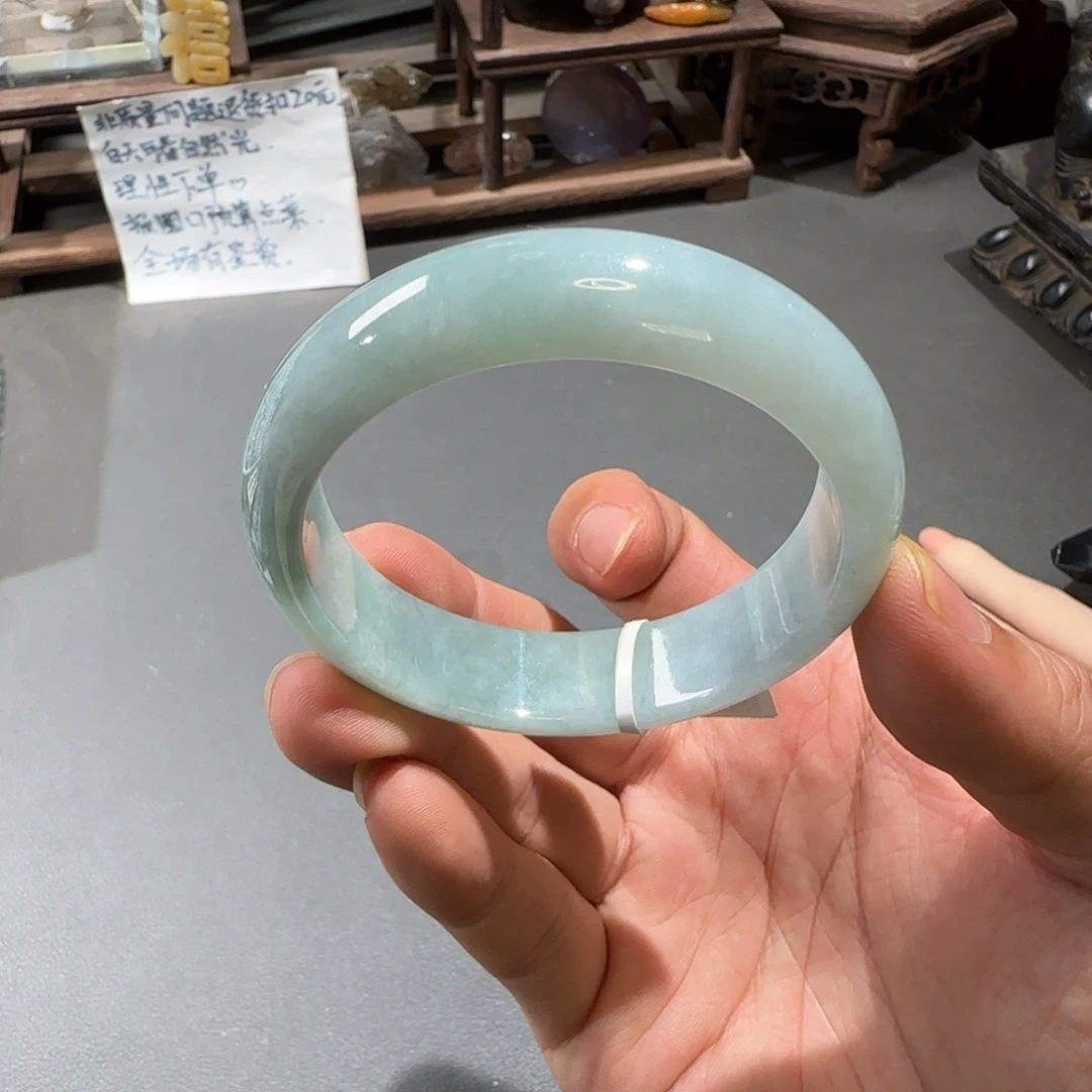 翡翠手镯未镶嵌54圈口