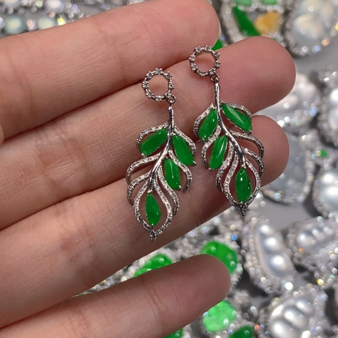 18K金镶嵌翡翠耳饰天然缅甸A货翡翠