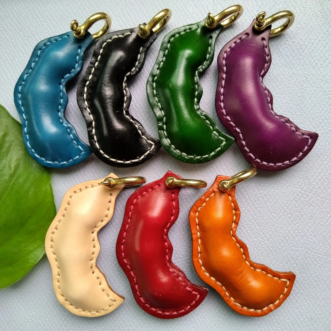 头层牛皮手工缝线四季豆豌豆荚植鞣皮复古汽车钥匙扣包包真皮挂件