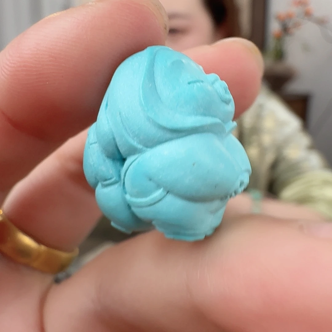 月***酌绿松石未镶嵌珠宝奇石