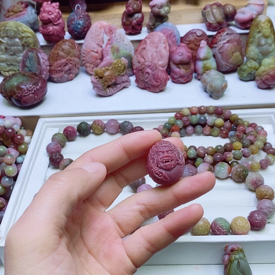 玛瑙/玉髓盐源玛瑙吊坠未镶嵌