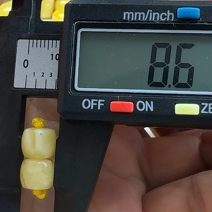 蜜蜡未镶嵌裸石21杂