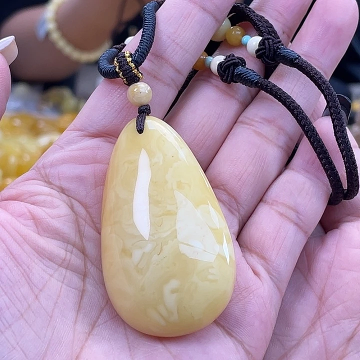 琥珀未镶嵌裸石h55