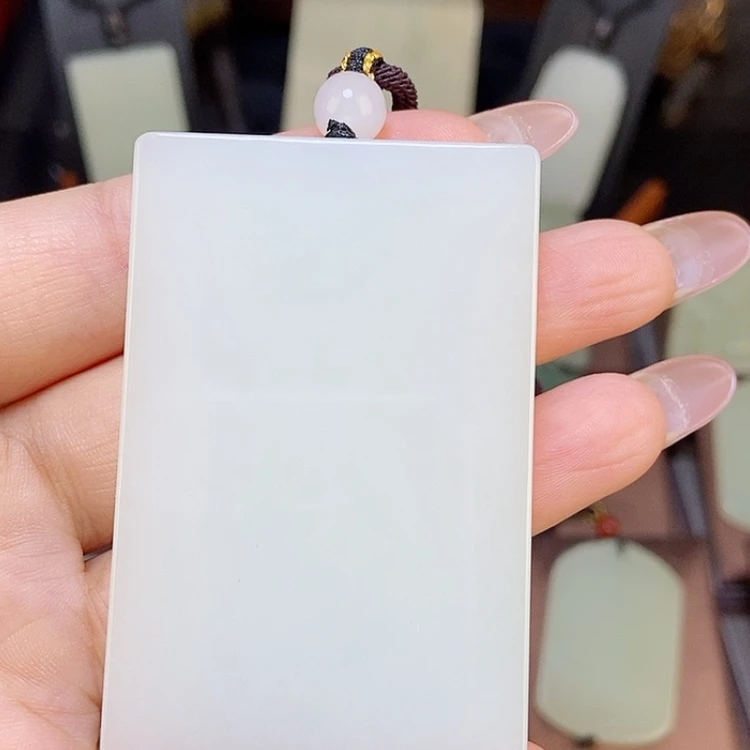 【闪购商品】颈饰未镶嵌和田玉