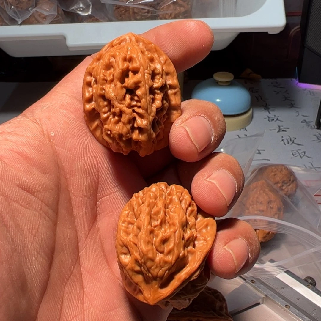 文玩核桃，红莲狮子头元