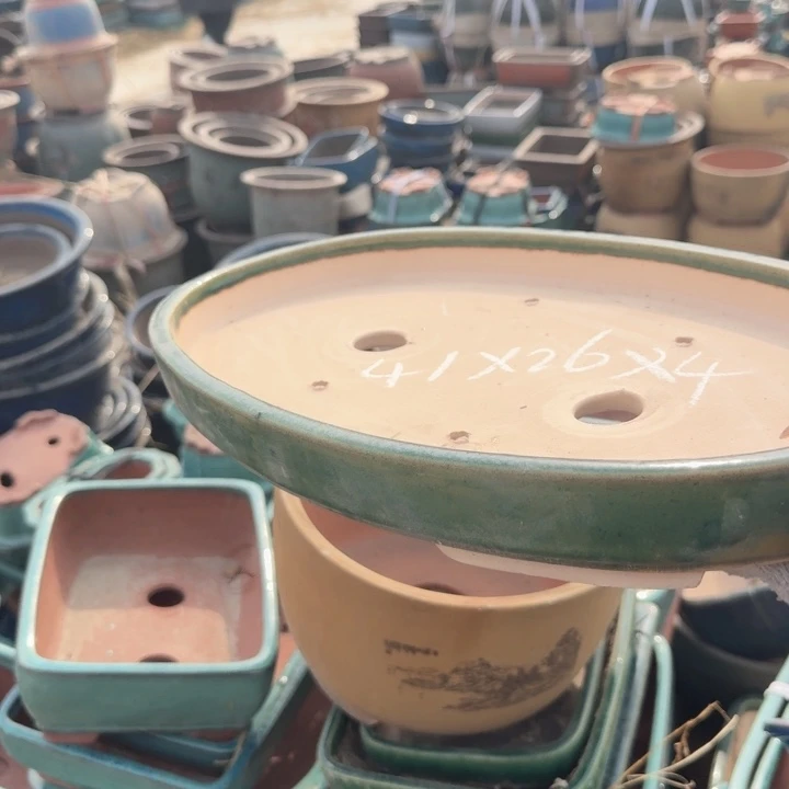 紫砂和花木两大部分在其境内