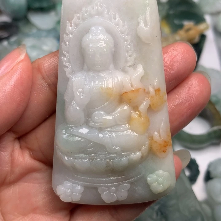 翡翠未镶嵌颈饰翡翠