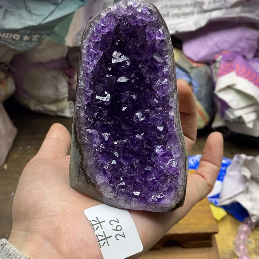 紫晶乌拉圭未镶嵌