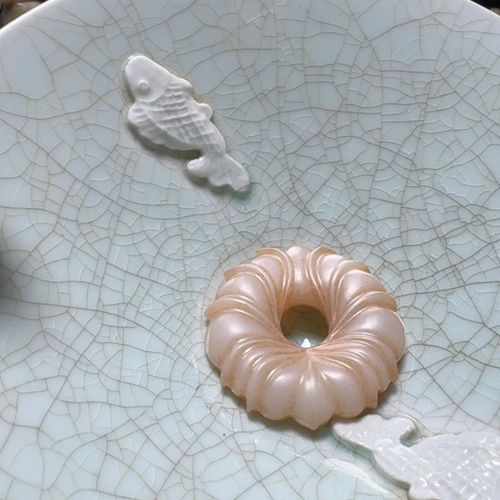 鉴***）瓷片双鱼青瓷开片大碗