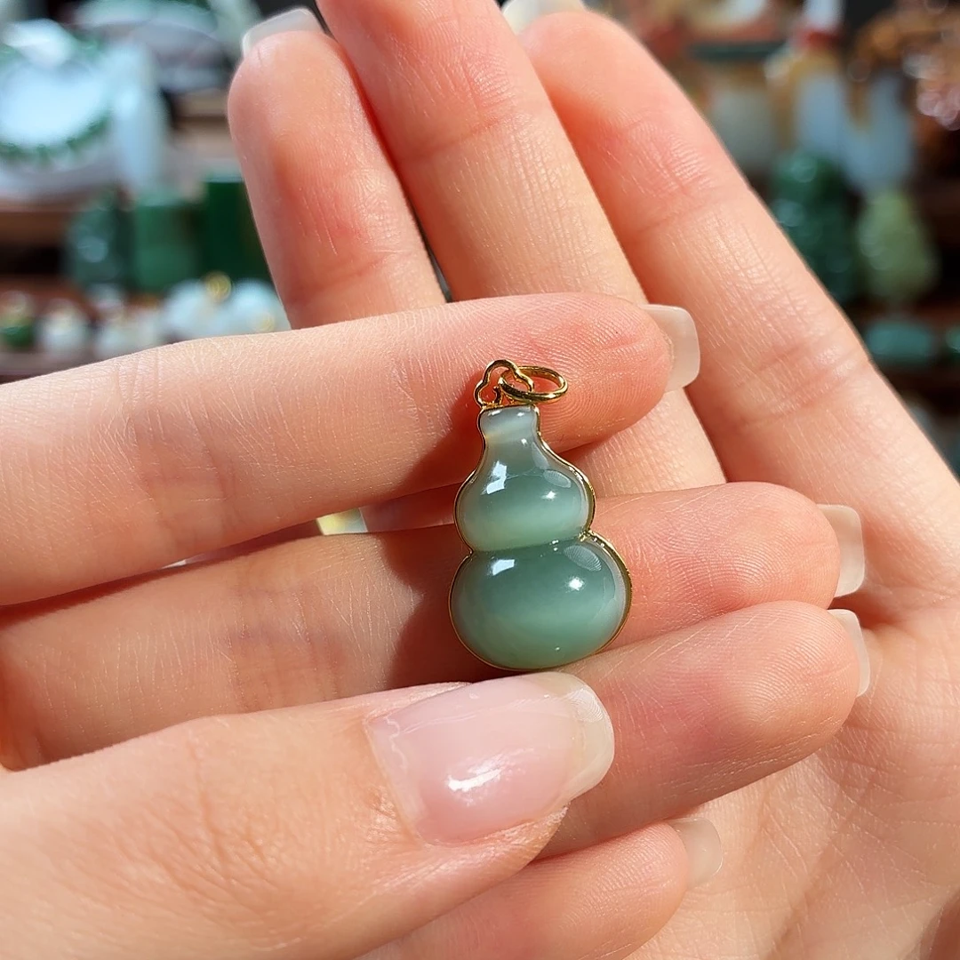 和田玉18K金镶嵌吊坠(不含链)T