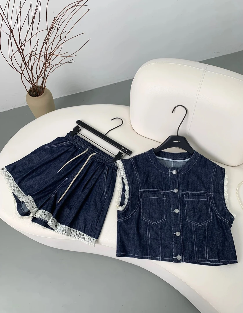 新中式百搭时尚套装蕾丝背心牛仔马甲+短裤女国风流行复古俩件套