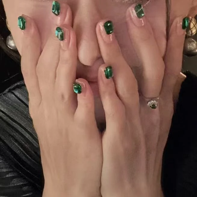 【绿宝石】Dayday纯手工高端穿戴甲显白气质祖母绿 贵气ins风