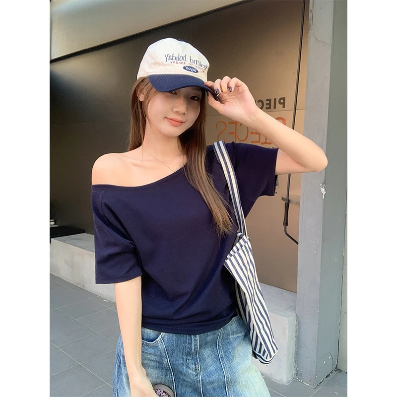 藏蓝色斜肩露锁骨纯欲短袖t恤女2025夏季新款宽松内搭打底衫上衣