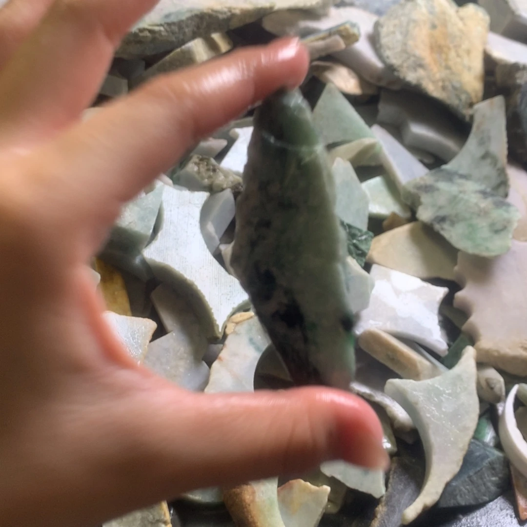 翡翠颈饰未镶嵌缅甸翡翠