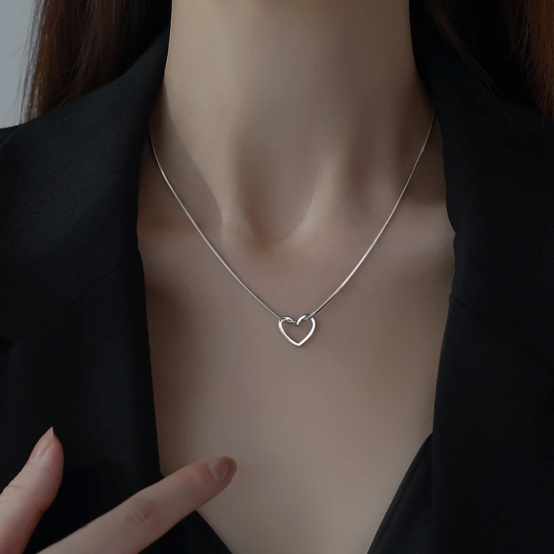 坠链均925银 925银爱心蛇骨项链女2025爆款时尚小众坠链锁骨链