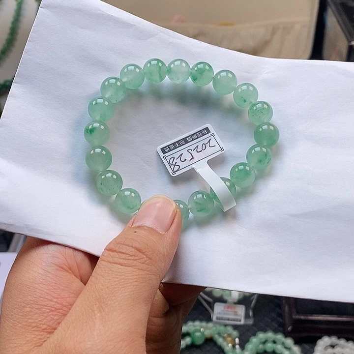 石英质玉手串未镶嵌七**帅