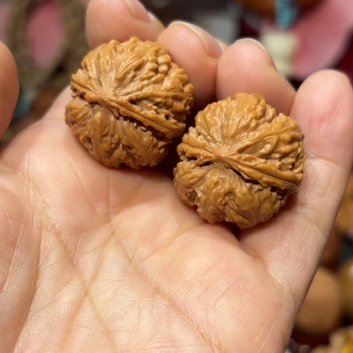 文玩核桃吊坠云朵420