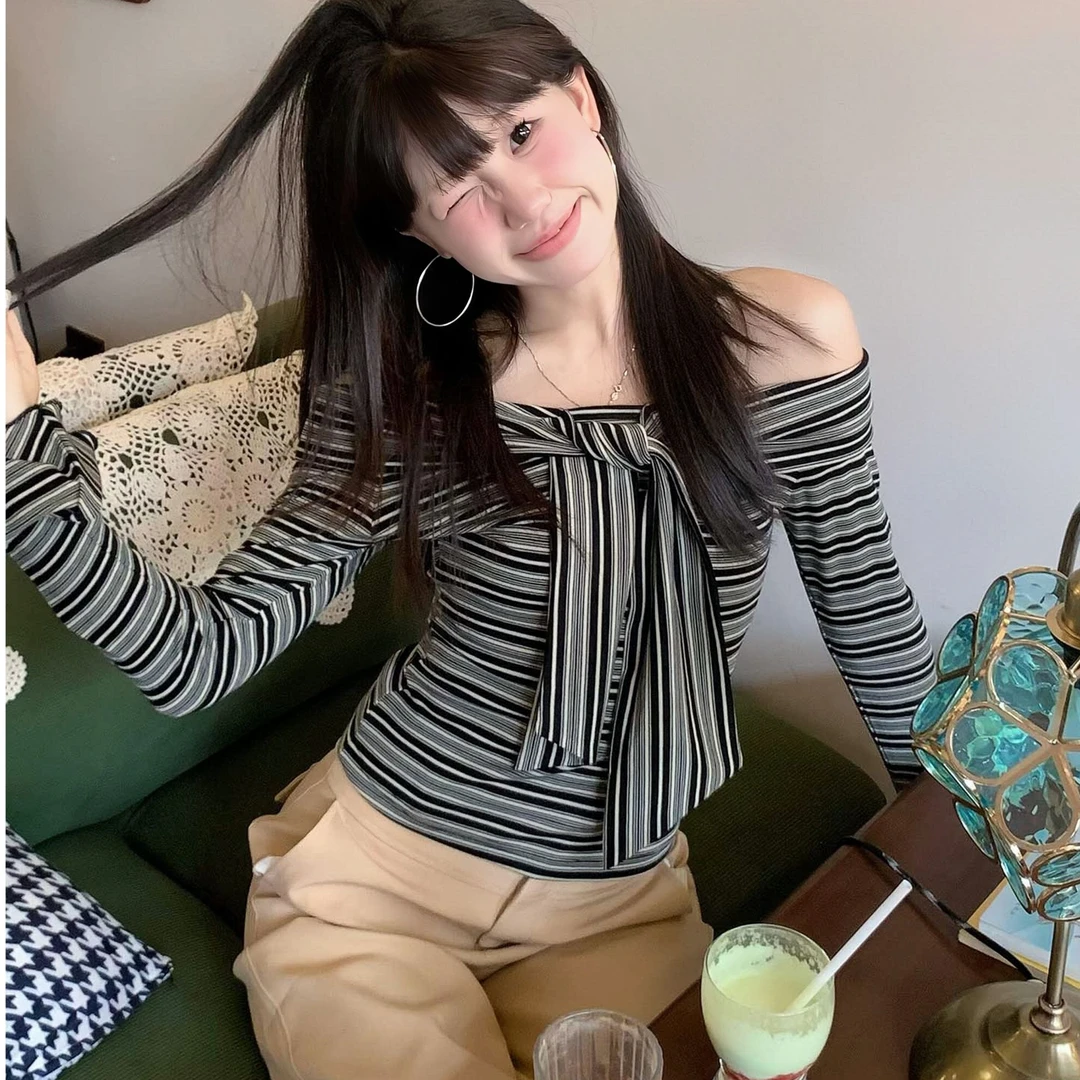 法式复古一字肩优雅条纹长袖t恤女早秋休闲百搭修身气质显瘦上衣