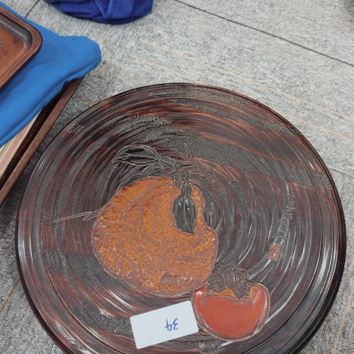 紫砂茶杯上**上非常美丽漂亮的物品