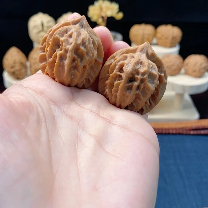 吊坠桃核曹大龙核桃33