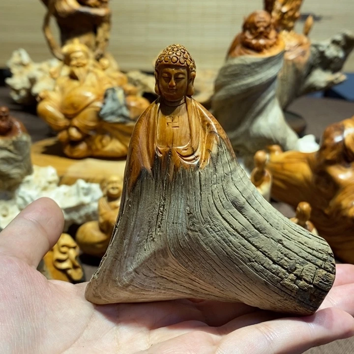 柏木（崖柏）黑油大日如来佛