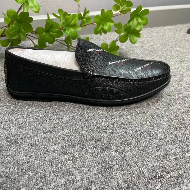 小代皮鞋精品豆豆鞋66RI －1