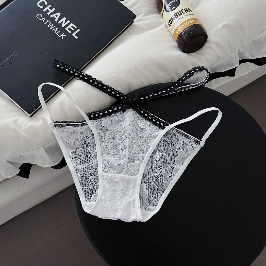 菀菀类卿~日系纯欲风内裤女透气新款全蕾丝交叉内裤女镂空三角裤
