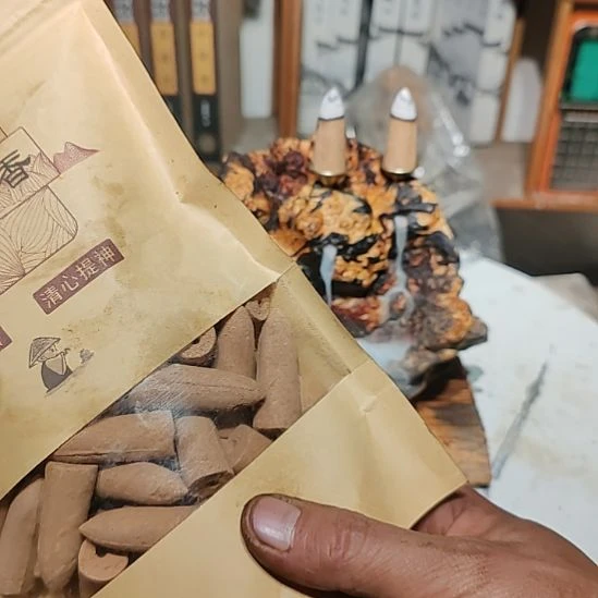 泥塑北沉香琥珀木天然造型山水