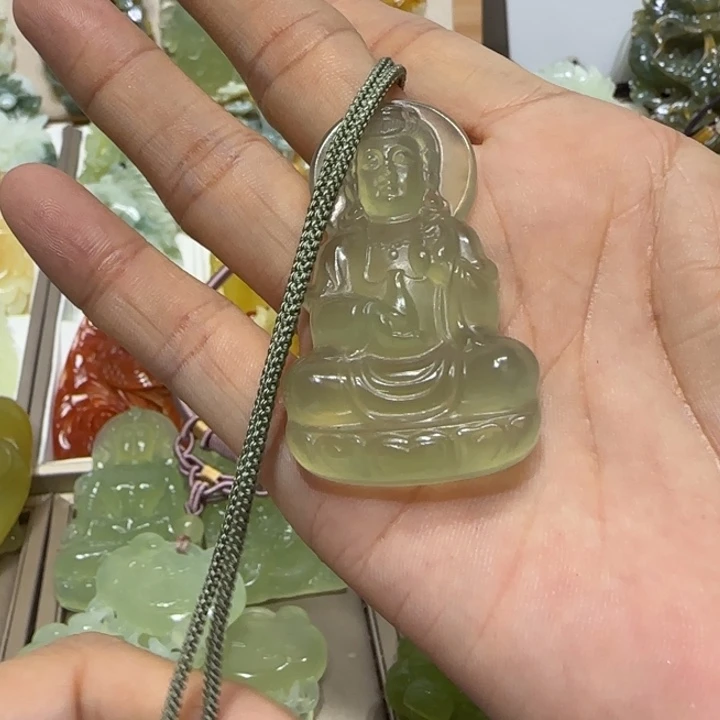 蛇纹石玉吊坠未镶嵌