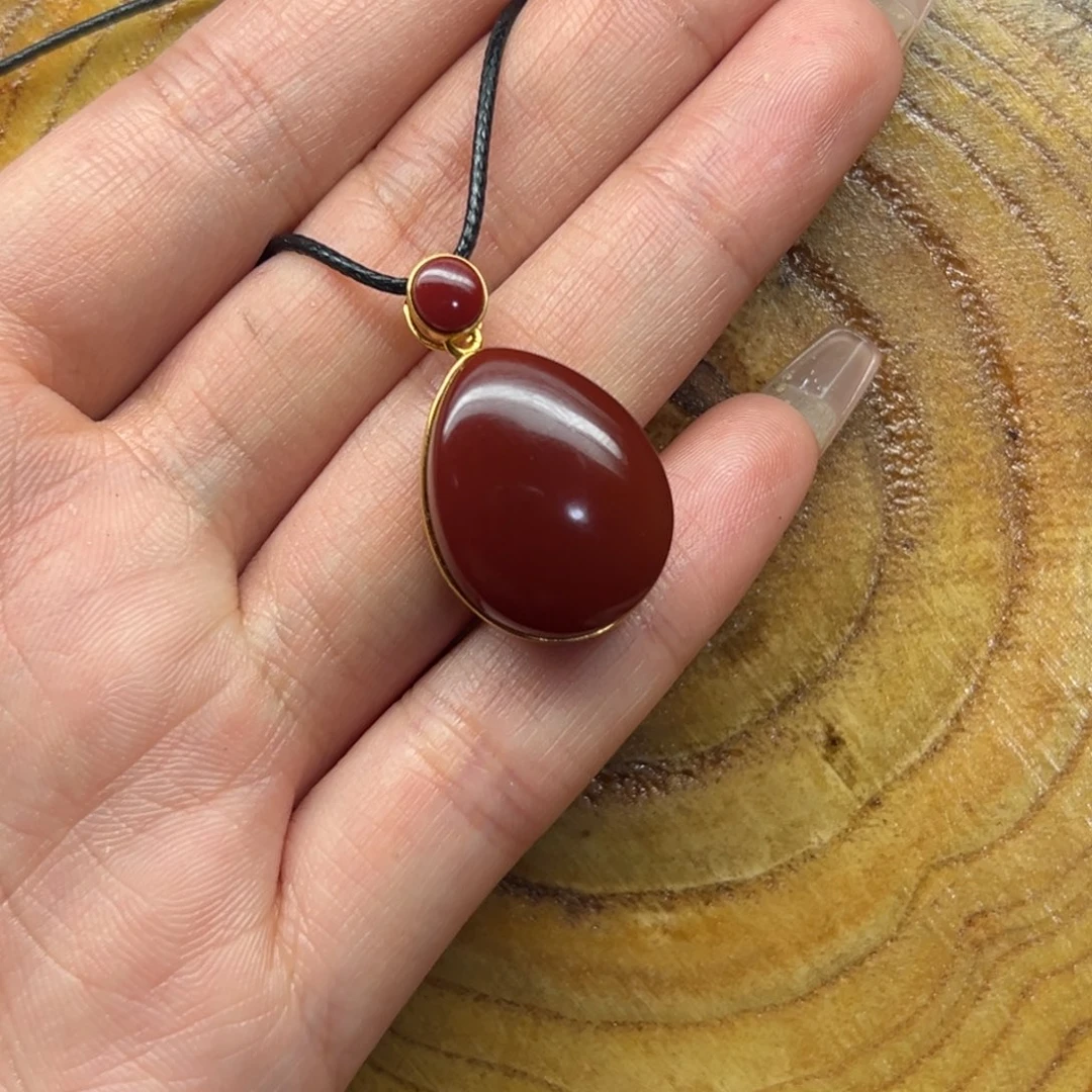 南红玛瑙18K金镶嵌配饰