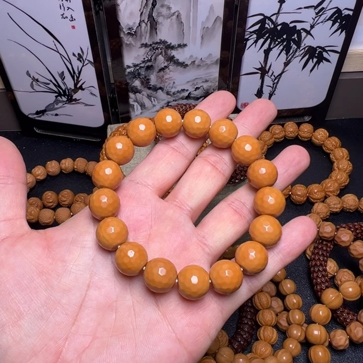 文玩核桃手串钻石
