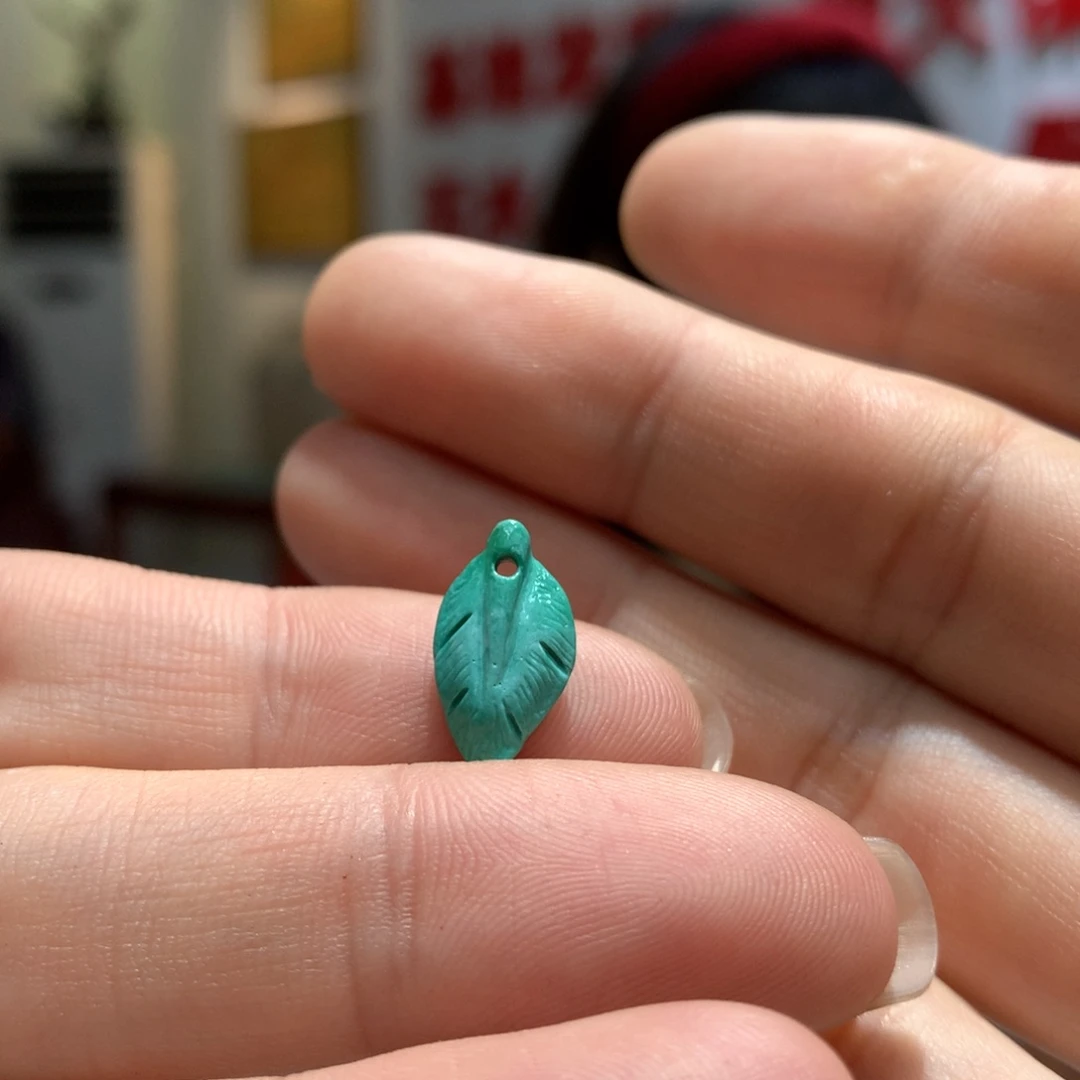 绿松石配饰未镶嵌