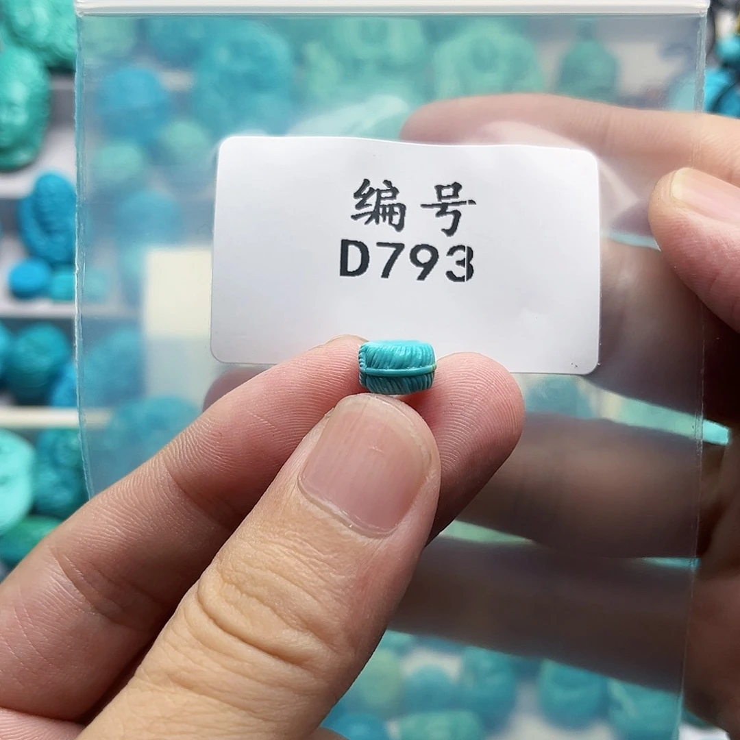 绿松石未镶嵌天然原矿雕刻绿松石