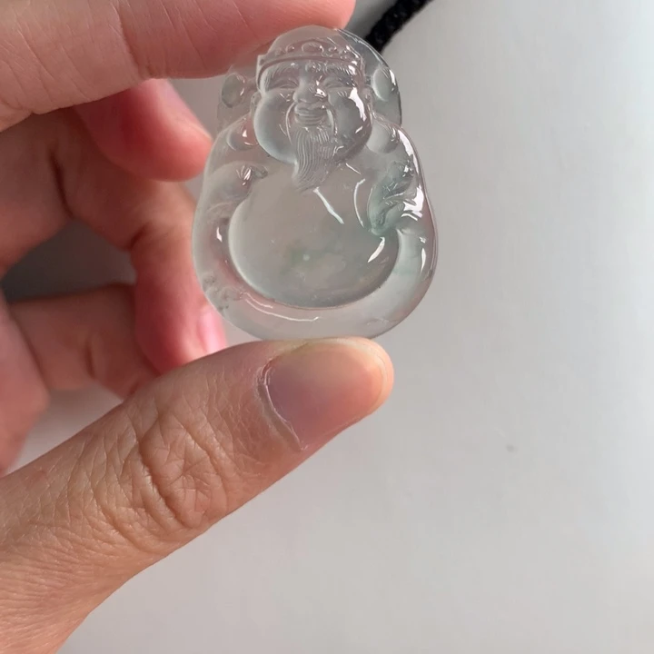 翡翠挂件未镶嵌…