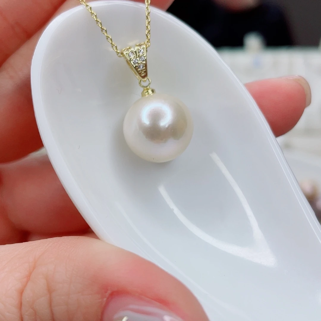 淡水珍珠吊坠(赠链)未镶嵌
